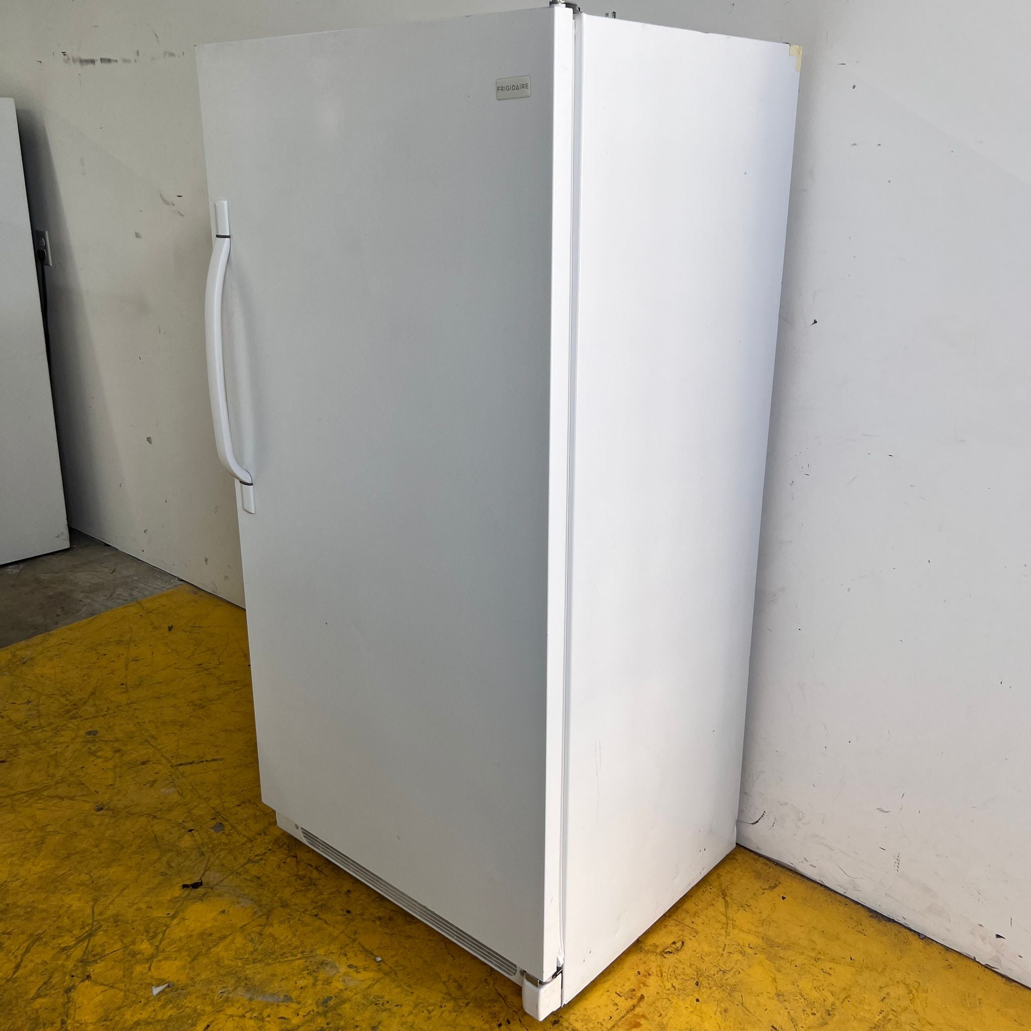 Frigidaire Single Door Refrigerator (Not Freezer just Refrigerator) Frigidaire Single Door Refrigerator (Not Freezer just Refrigerator)